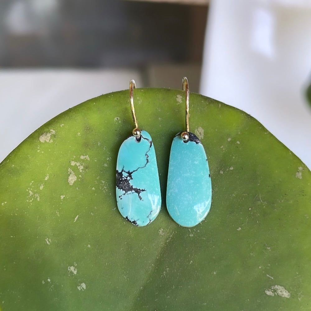 Skinny bean turquoise earrings-serena kojimoto studio