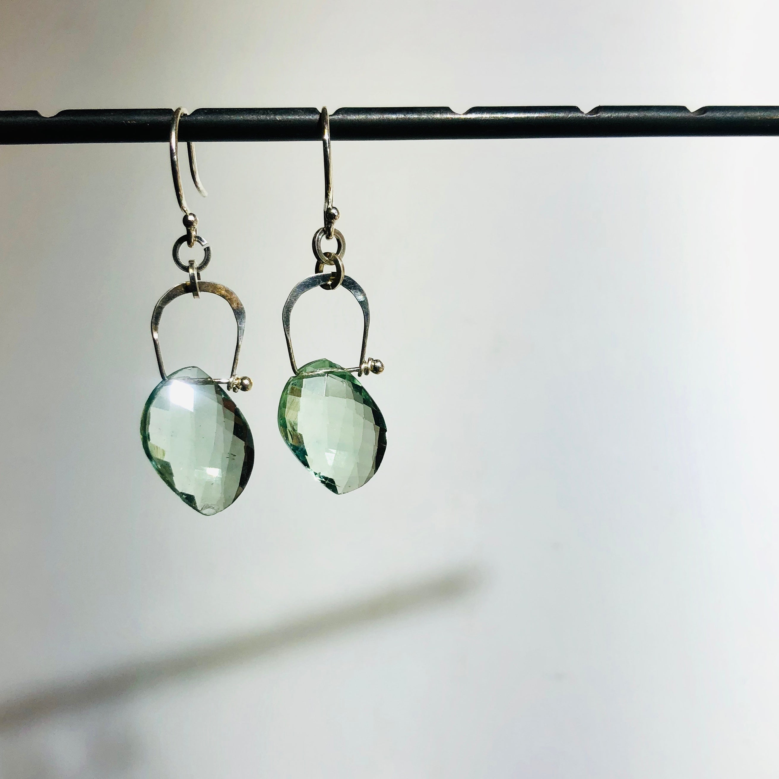 Leaf stirrup fluorite earrings-serena kojimoto studio