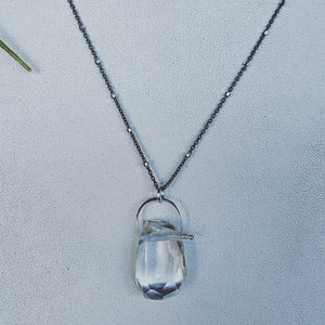 Oxi stirrup quartz crystal necklace-serena kojimoto studio