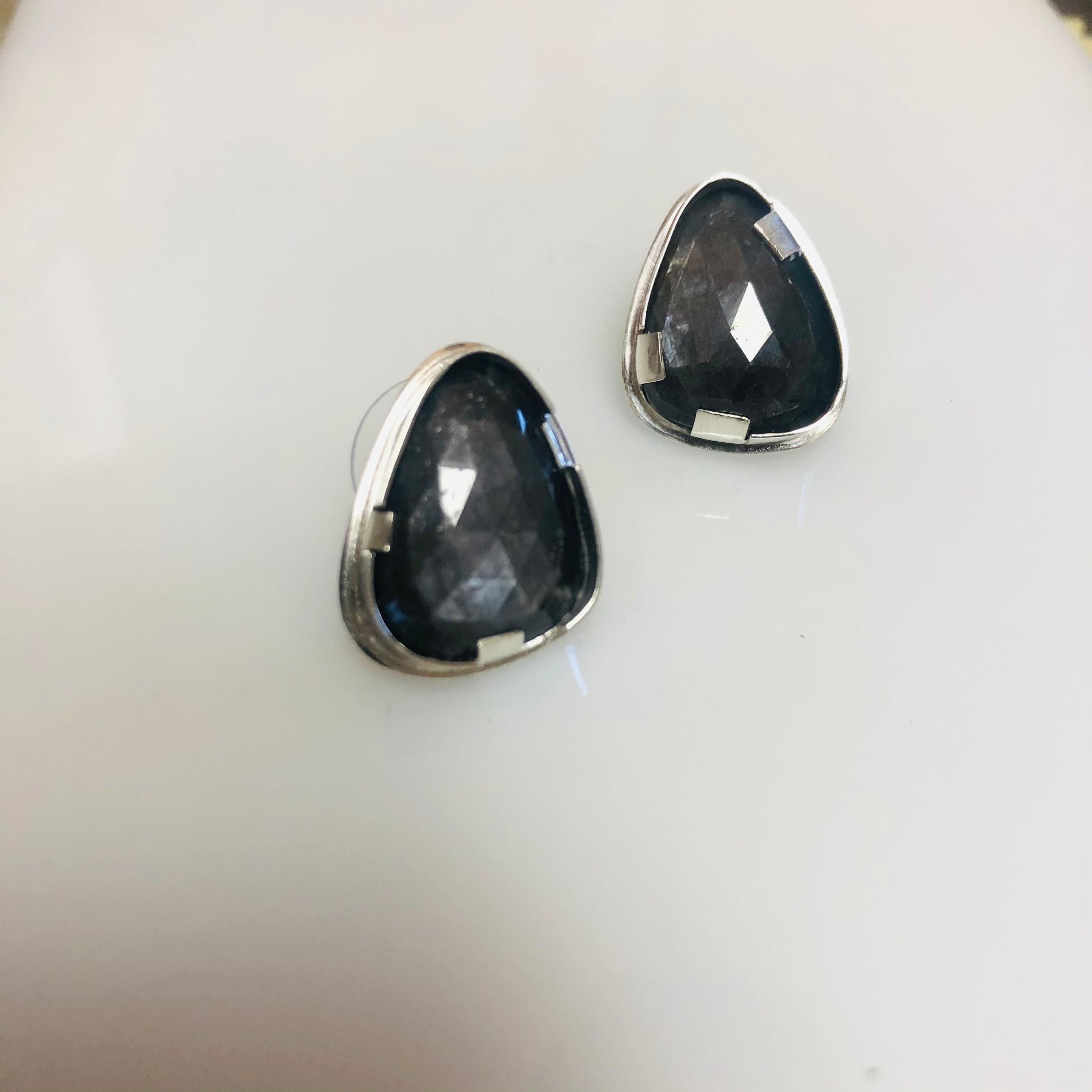 Flashy gray sapphire earrings (posts)-serena kojimoto studio
