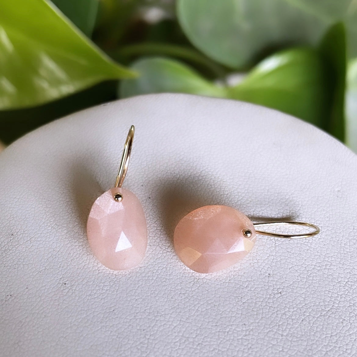 Petite rosecut peach moonstone earrings-serena kojimoto studio
