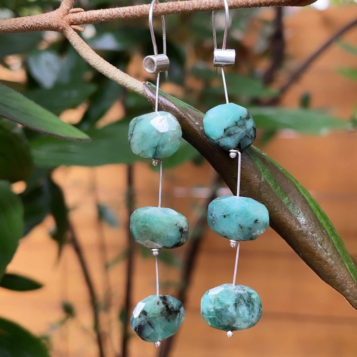 Pivot line emeralds earrings-serena kojimoto studio