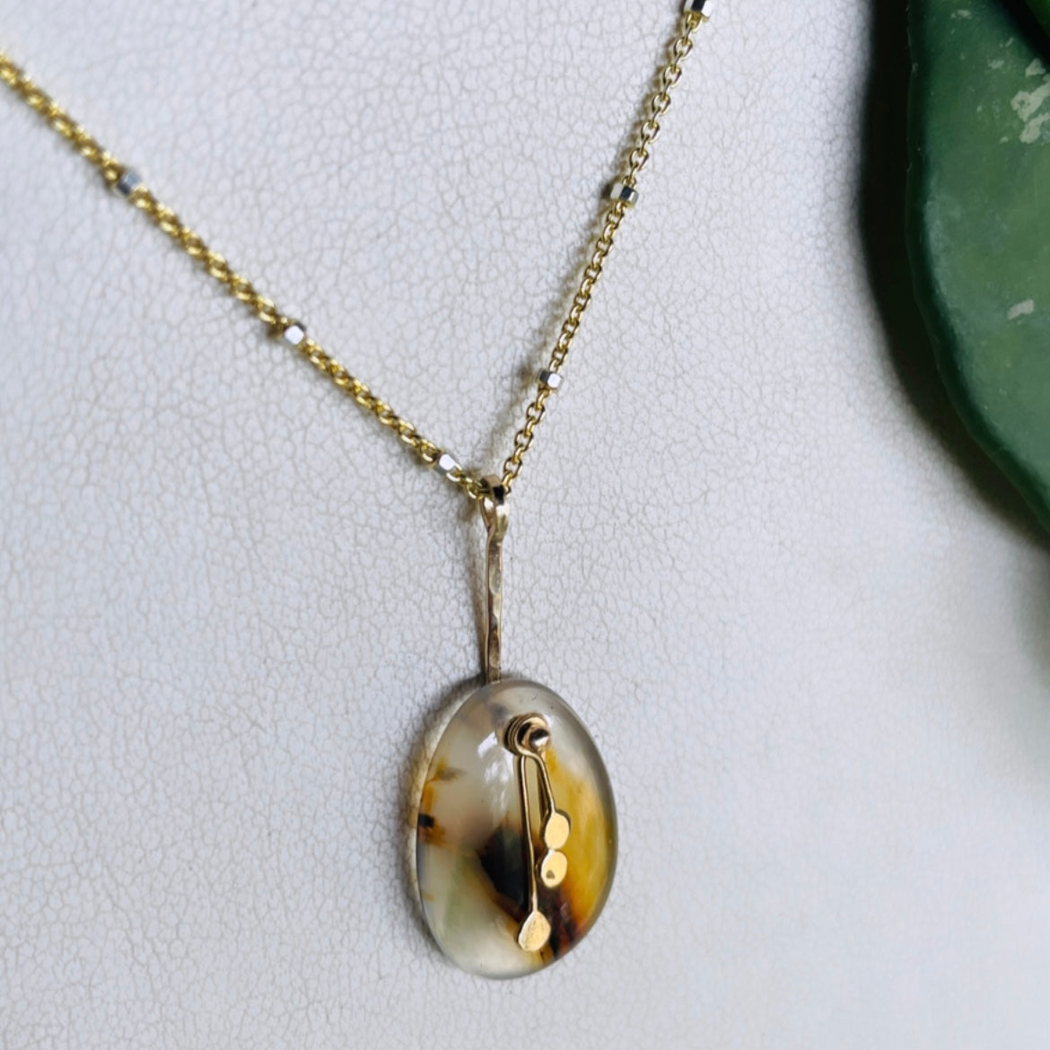 Oval pendulum dots montana agate necklace-serena kojimoto studio