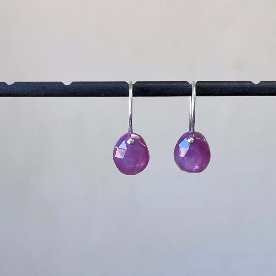 Mini earrings in pink sapphires-serena kojimoto studio