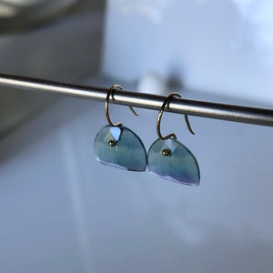 Petite arch fluorite earrings-serena kojimoto studio