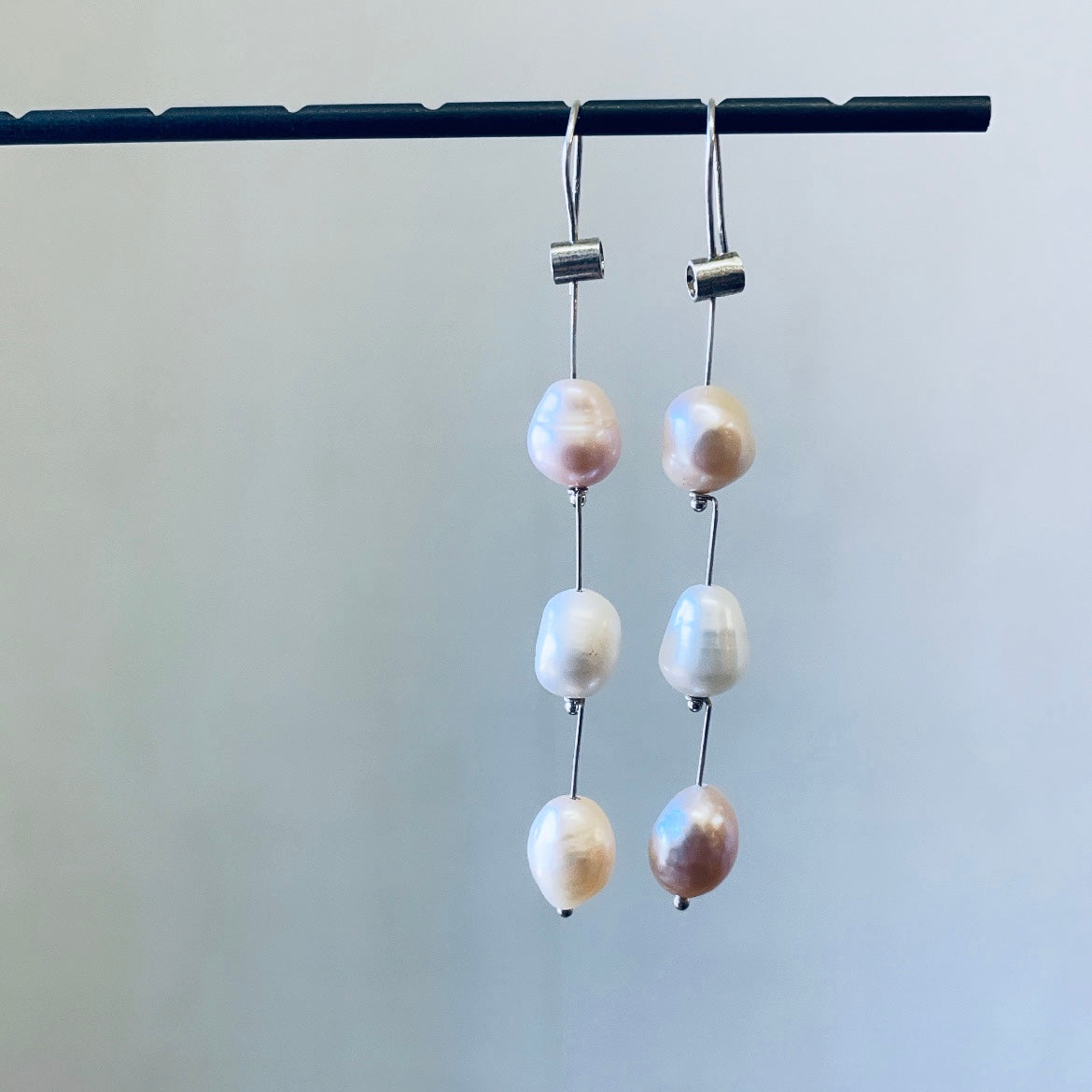 Pivot line baroque pearls earrings-serena kojimoto studio