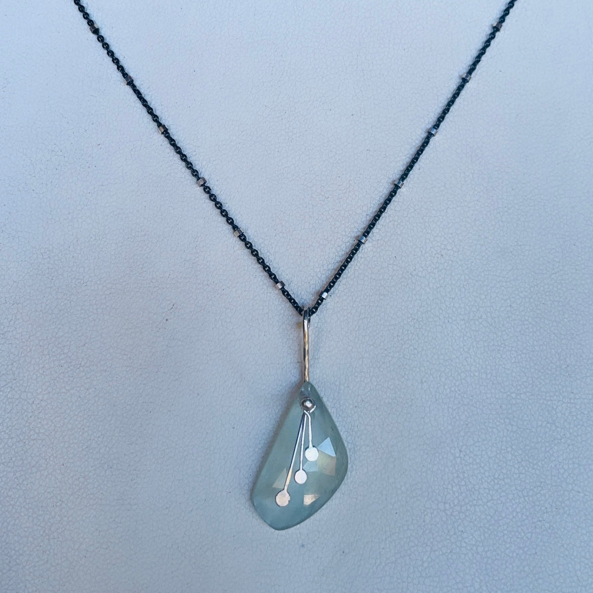 Pendulum Dots free form aquamarine necklace-serena kojimoto studio